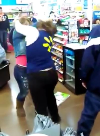 pelea-walmart